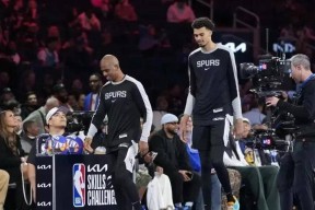 爱游戏体育 - 塔图姆新星回归赛场表现惊艳，美国队未来可期！