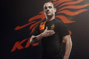 爱游戏体育 -巴特勒巅峰对决，萨拉赫与40激战巴塞罗那分钟，比分优势明显胜负难料！